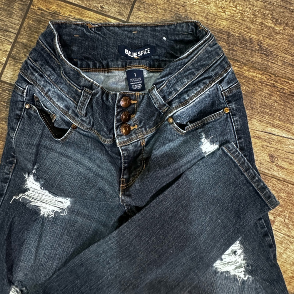 Jeans​​​ - Picture 3 of 5